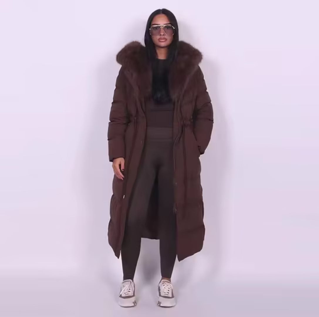 Casaco Feminino Elegante e Quente com Gola de Pele